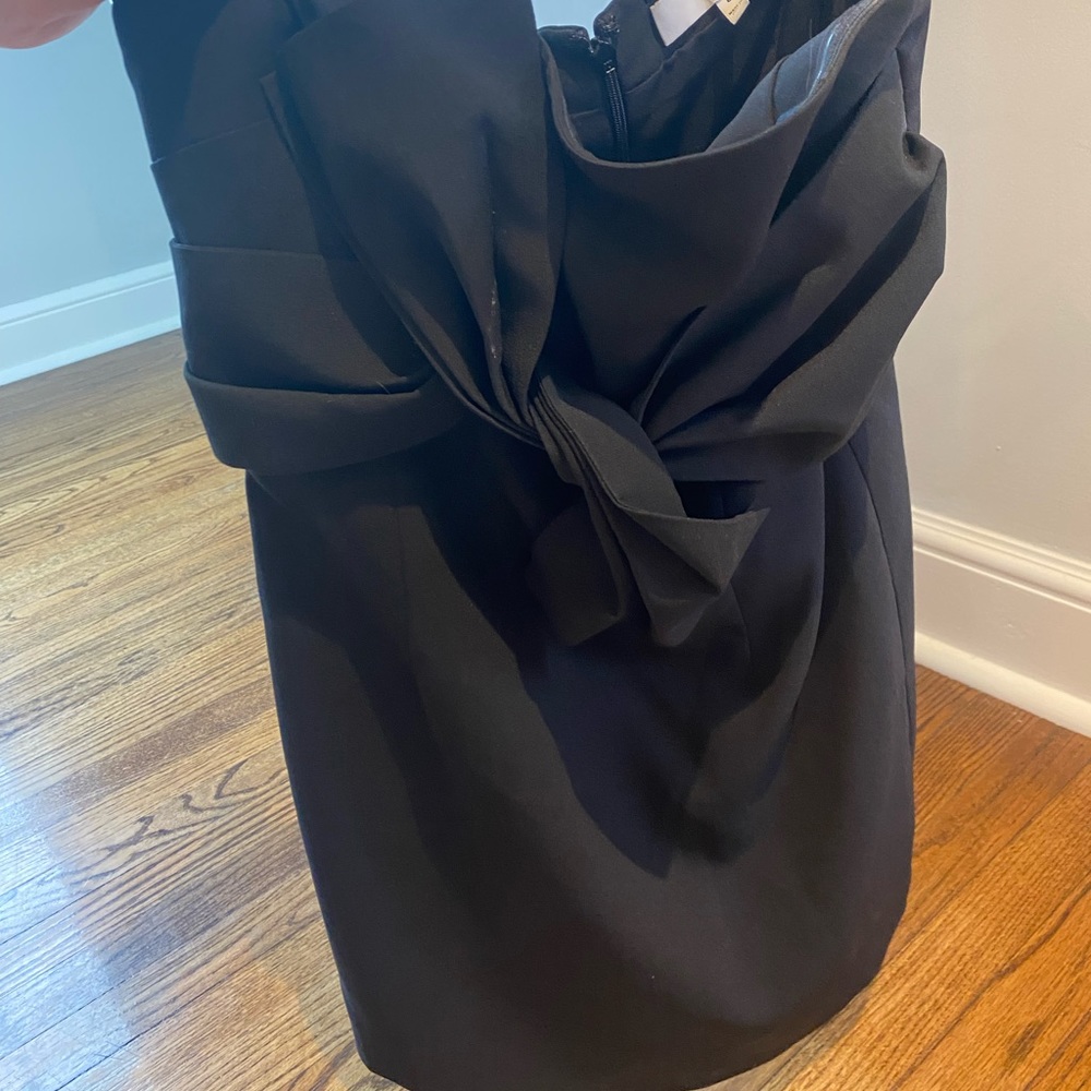 Strapless mini dress w/tie